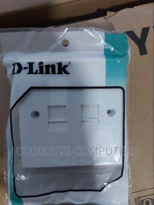 D-Link Face Plate 2 Dual With Shutter | White - main view