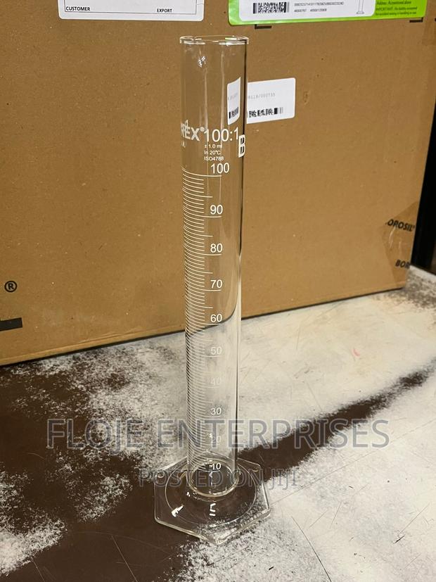 Measuring Cylinder 100ml Pyrex - main view