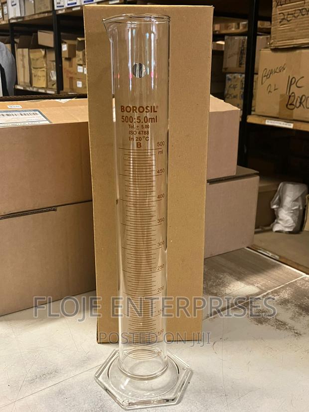 Measuring Cylinder 500ml Borosil