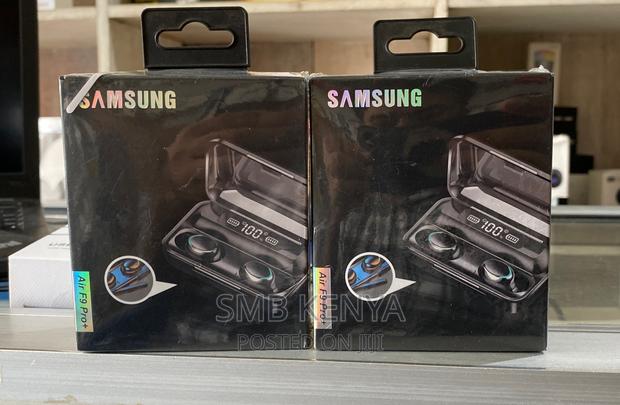 Samsung Air Earbuds - main view