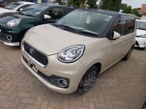 Toyota Passo 1.0 FWD 2017 Beige
