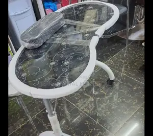Portable Manicure Table