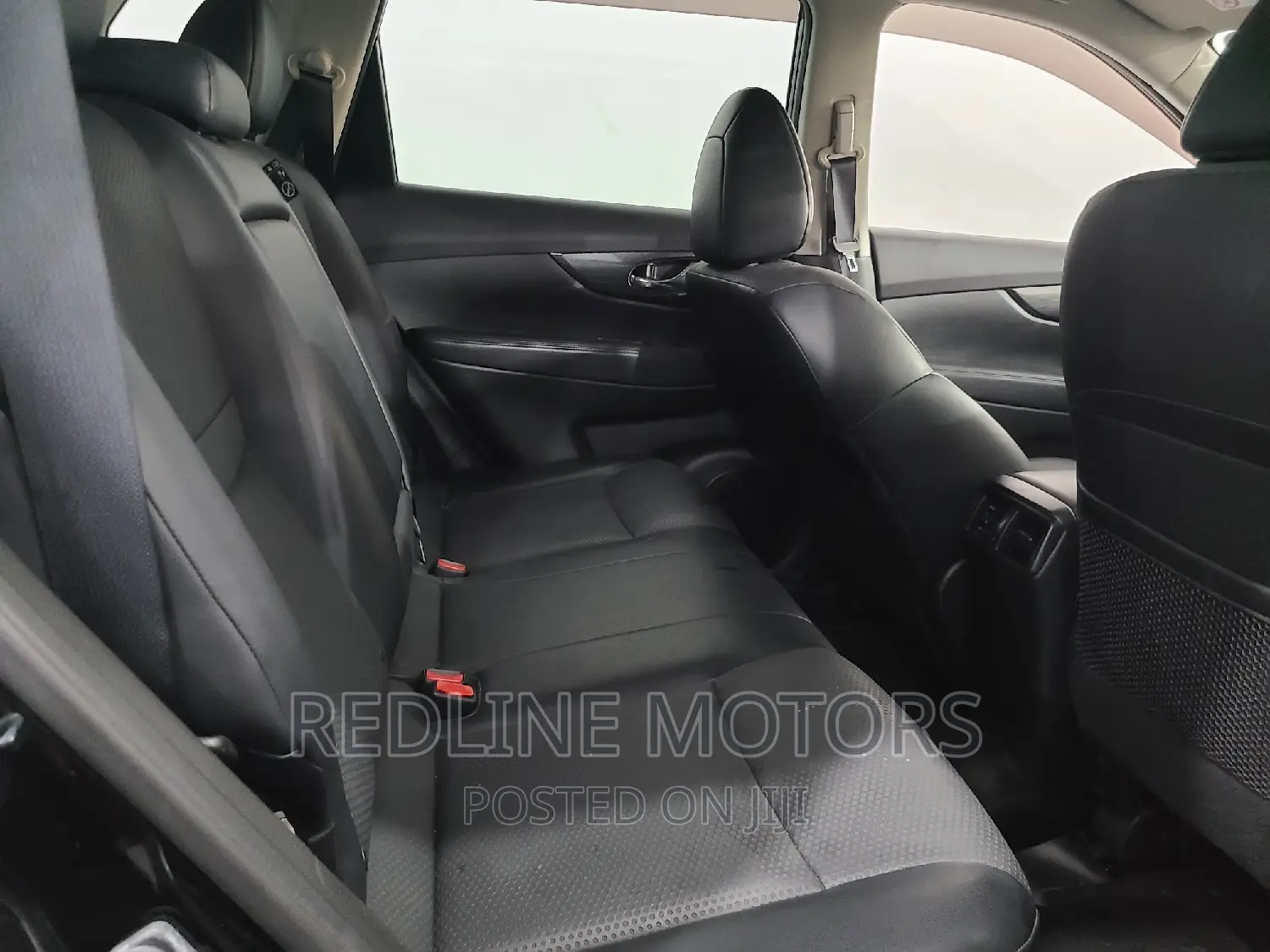 Nissan X-Trail 2.0 Petrol AWD 2016 Matt Black