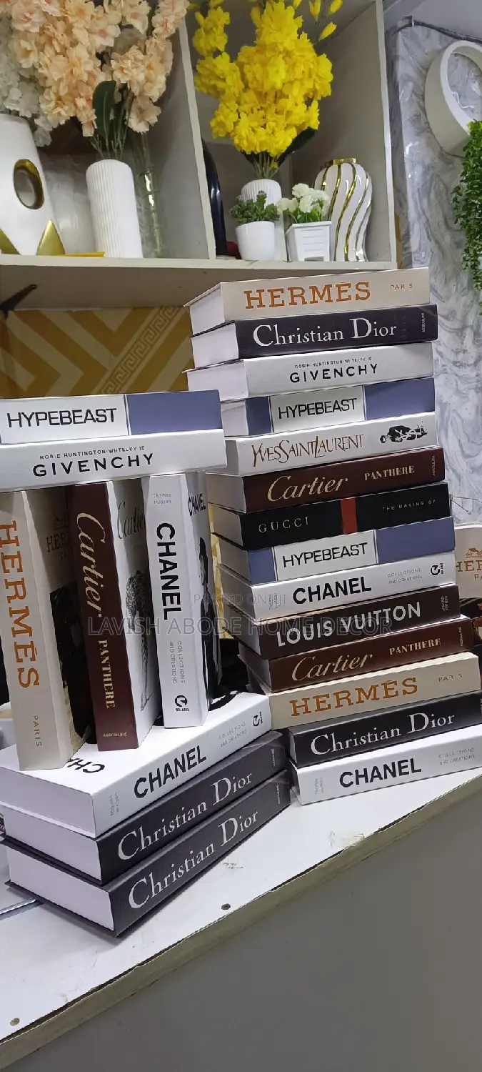 Designer Decorative Dummy Books – Stylish Coffee Table Décor