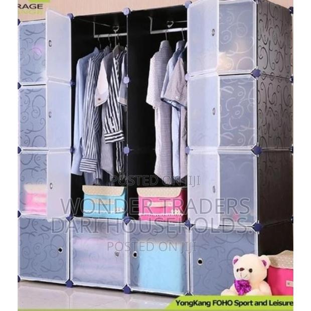 Hyiv 3 Colomn Cabinet Colour Blackxx - main view