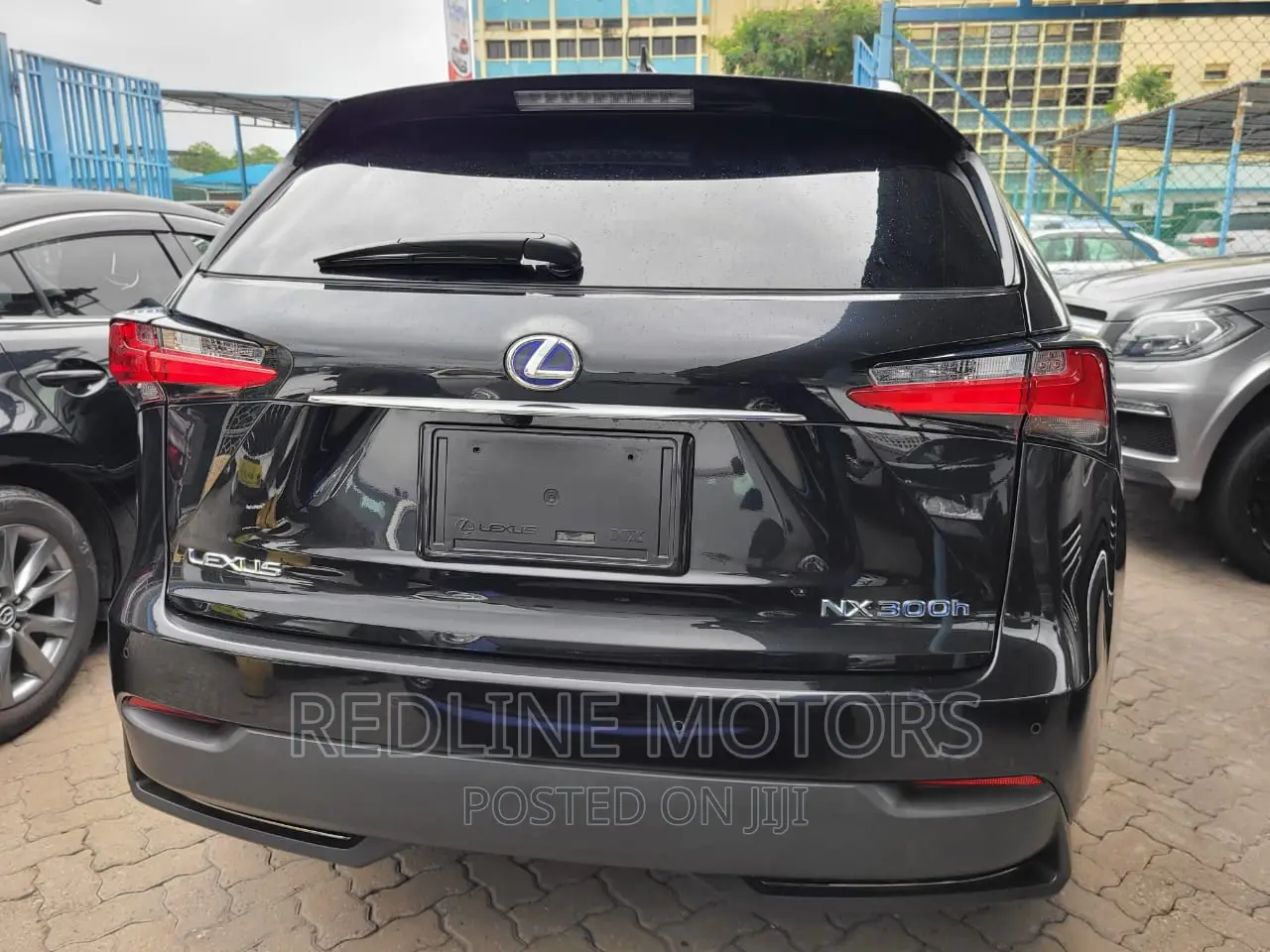 Lexus NX 300h Base 4x2 (2.5L 4cyl 2A) 2016 Black