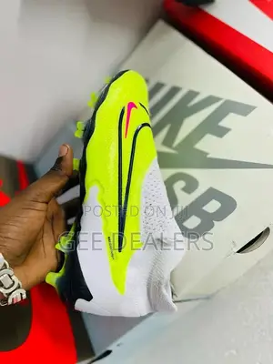 Medium 36-39 Phantom Gx Ghost Football Boots