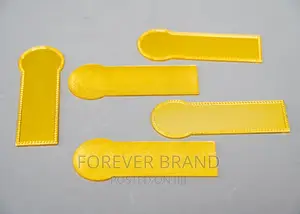 Plain Golden Nametag (Magnetic)