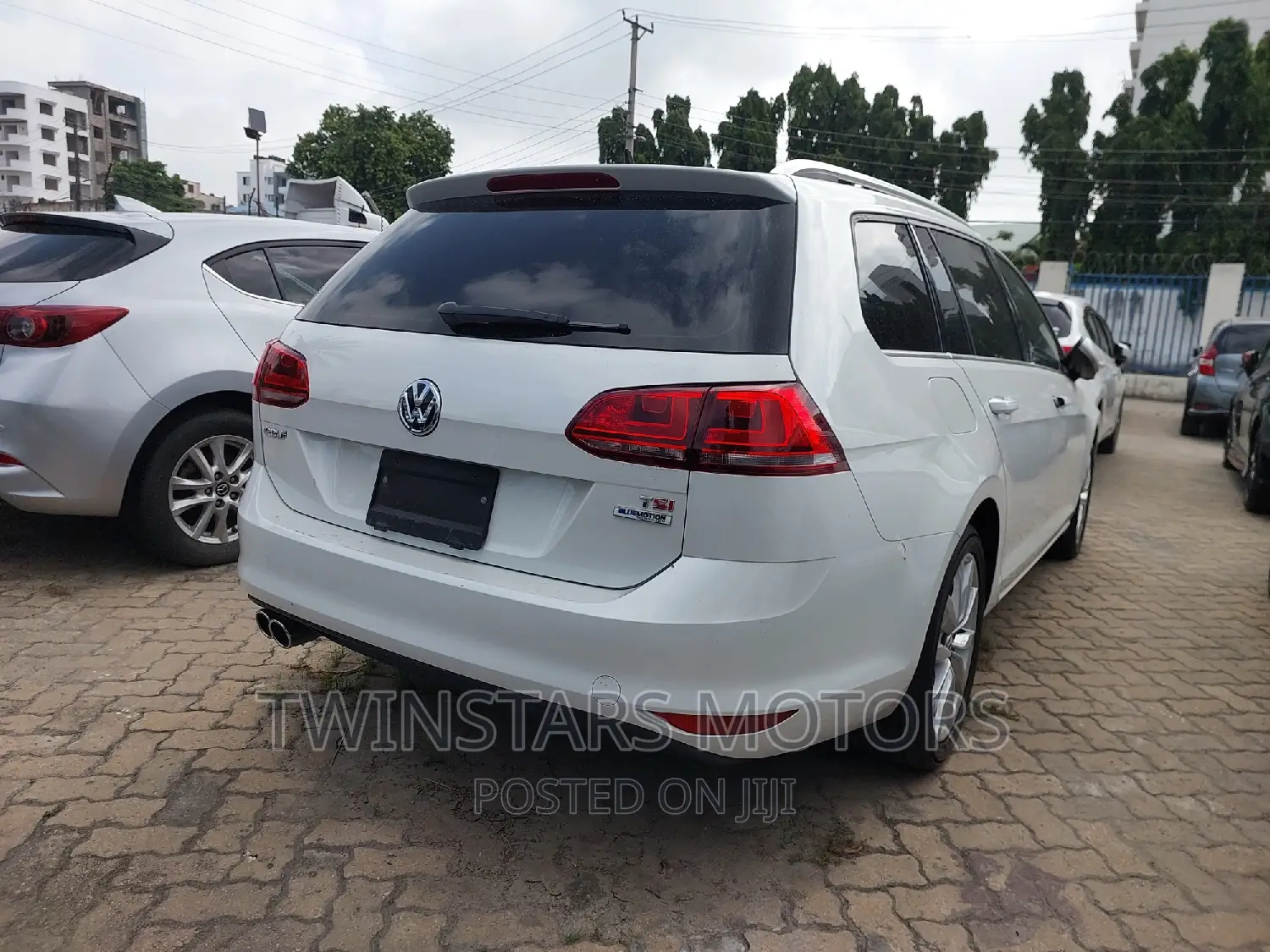 Volkswagen Golf 2017 White
