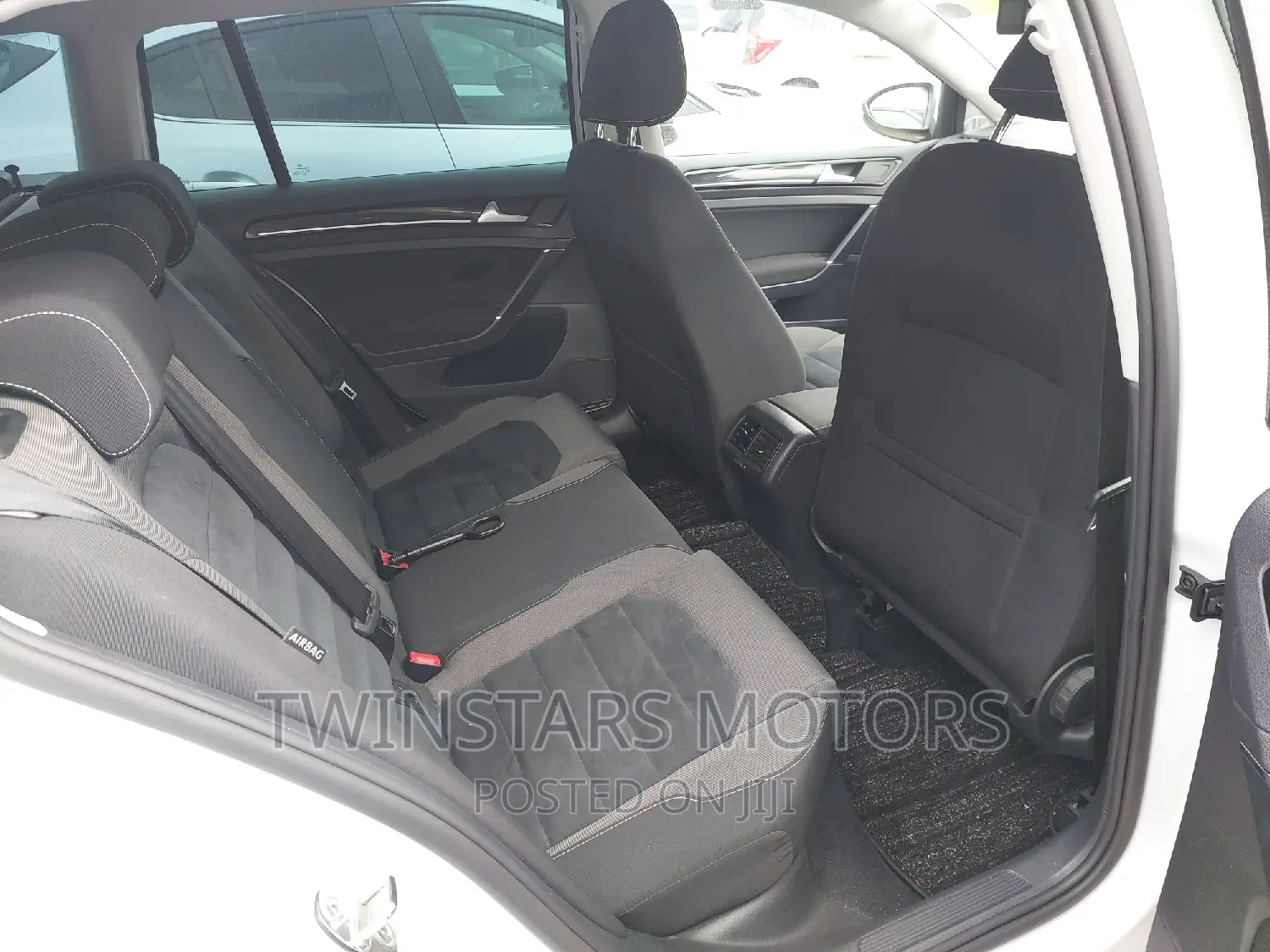 Volkswagen Golf 2017 White