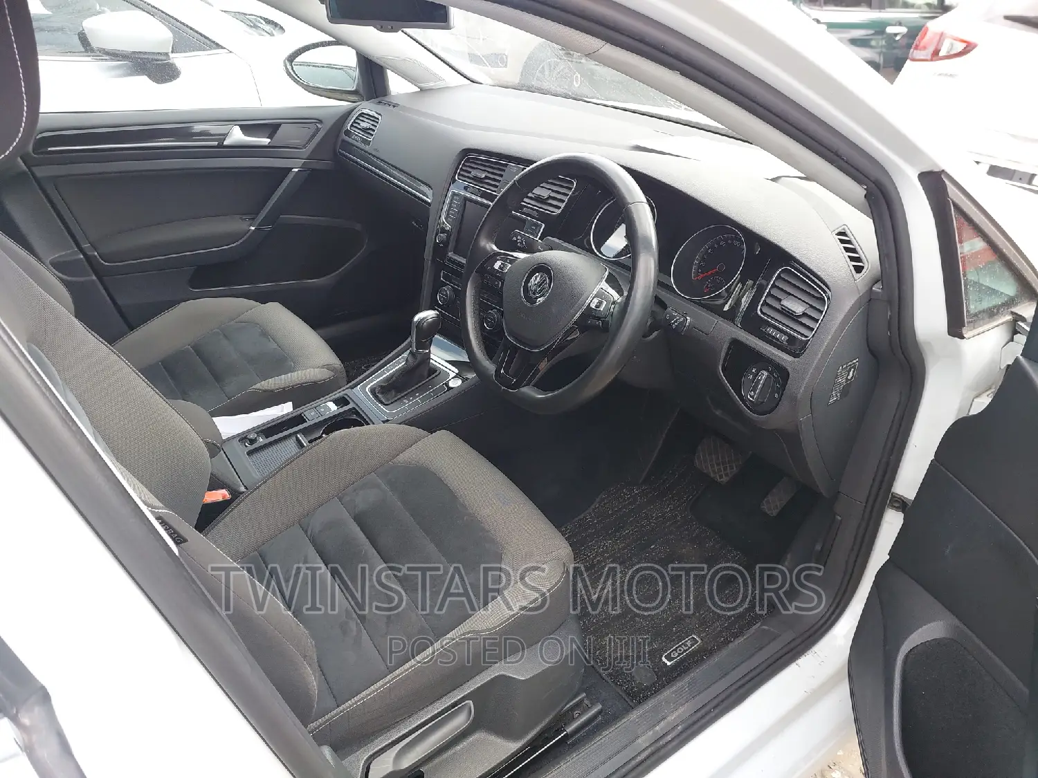 Volkswagen Golf 2017 White