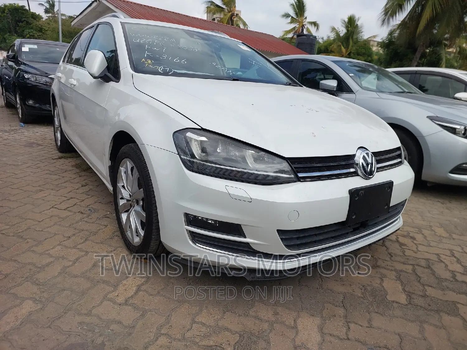 Volkswagen Golf 2017 White