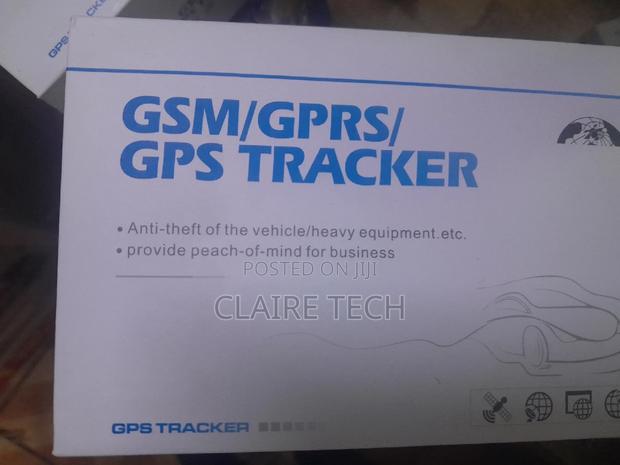 GPS Tracker With Cut-Out - main view