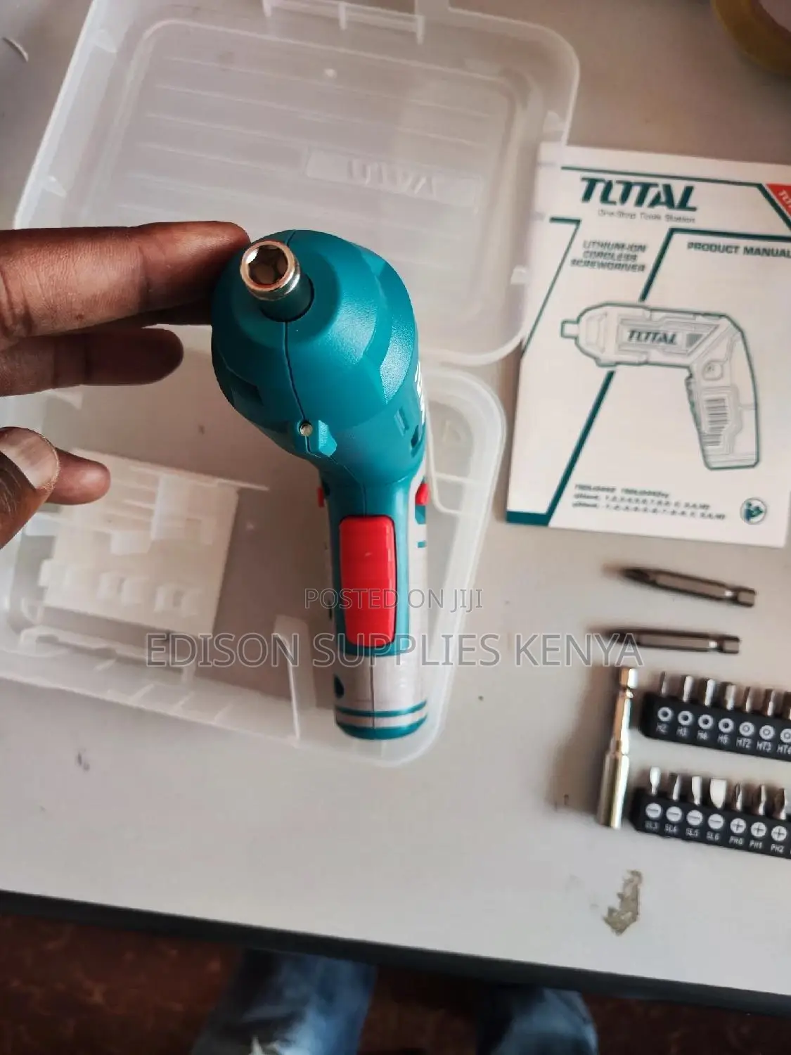 Total Cordless Screwdriver With Bits 4V Li-Ion Rechargeable