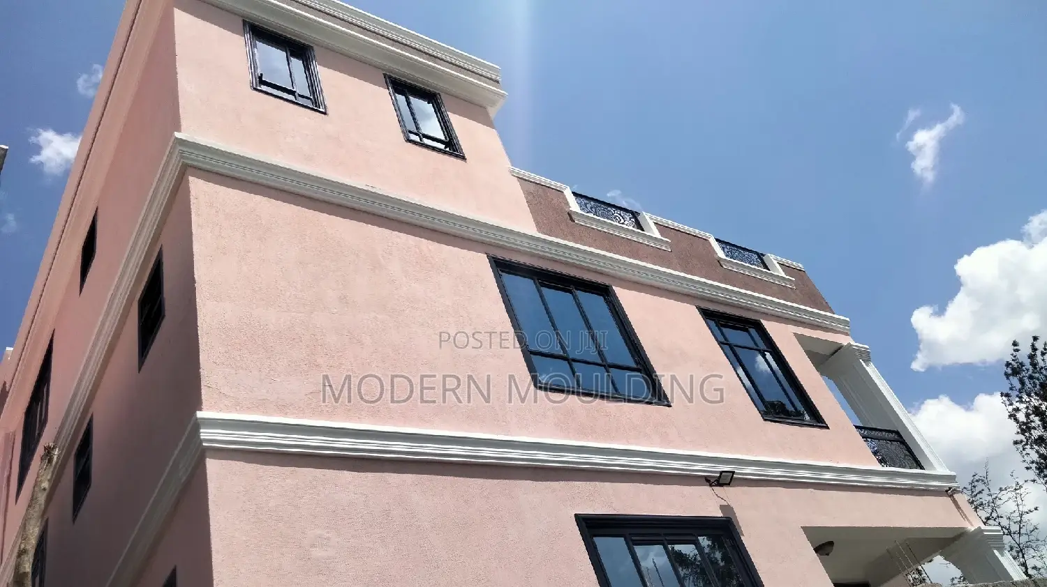 Flat Roof Moulding Design