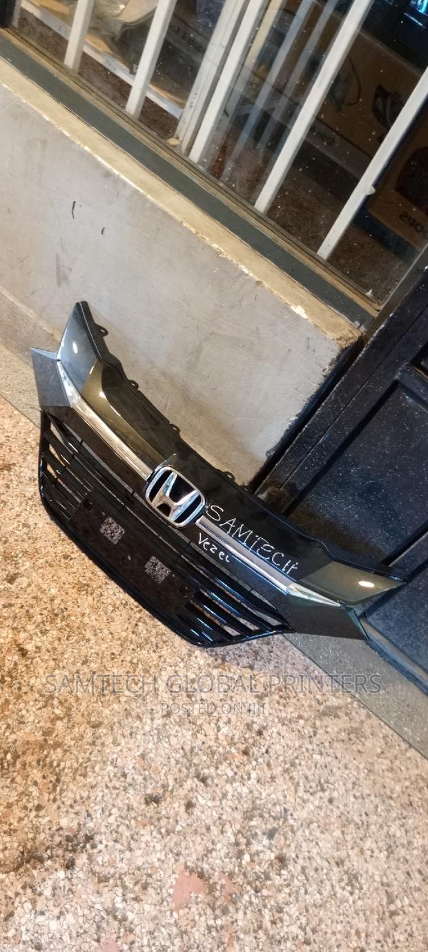 Acquirable Honda Vezel Grill \\>>•