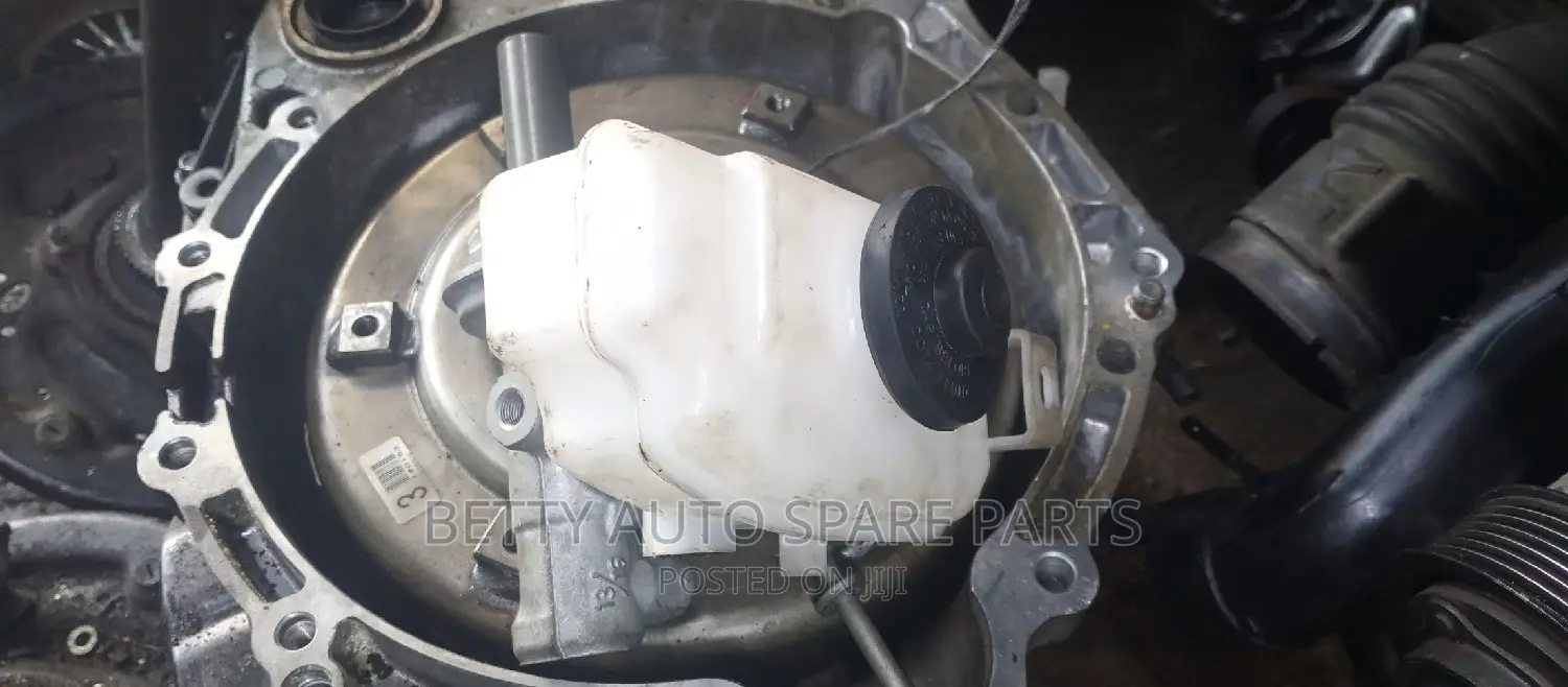 Toyota Hiace 7 L Master Cylinder (Local)