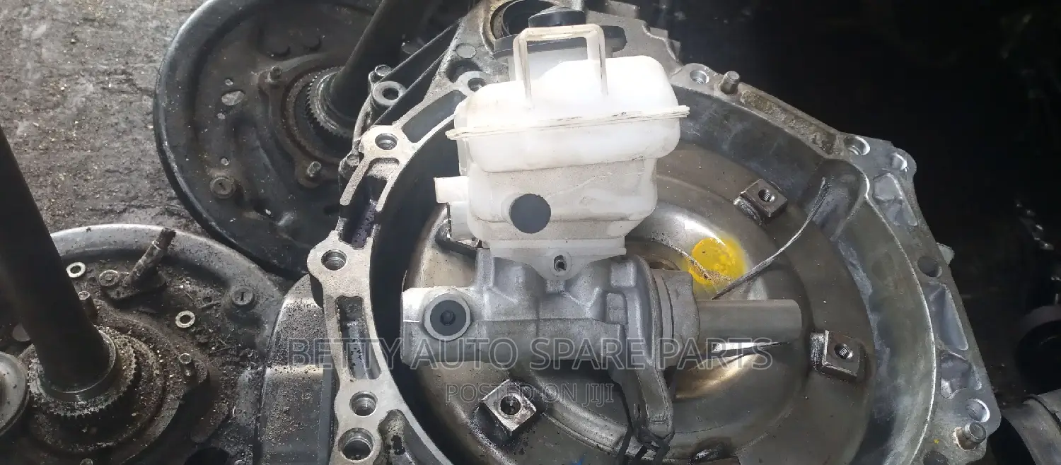 Toyota Hiace 7 L Master Cylinder (Local)