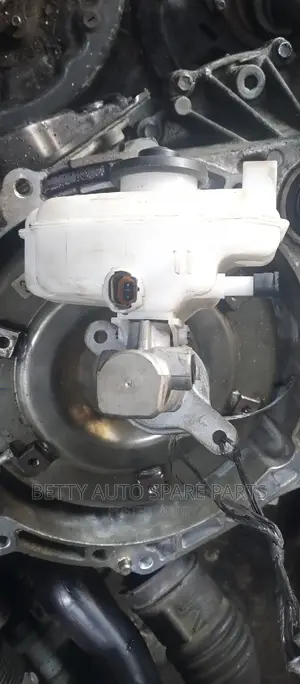 Toyota Hiace 7 L Master Cylinder (Local)
