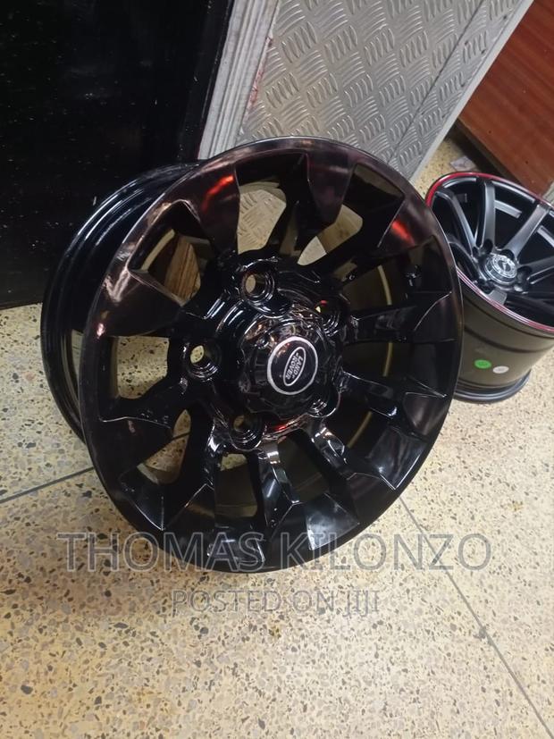 Size 16 for Landrover 110 - main view