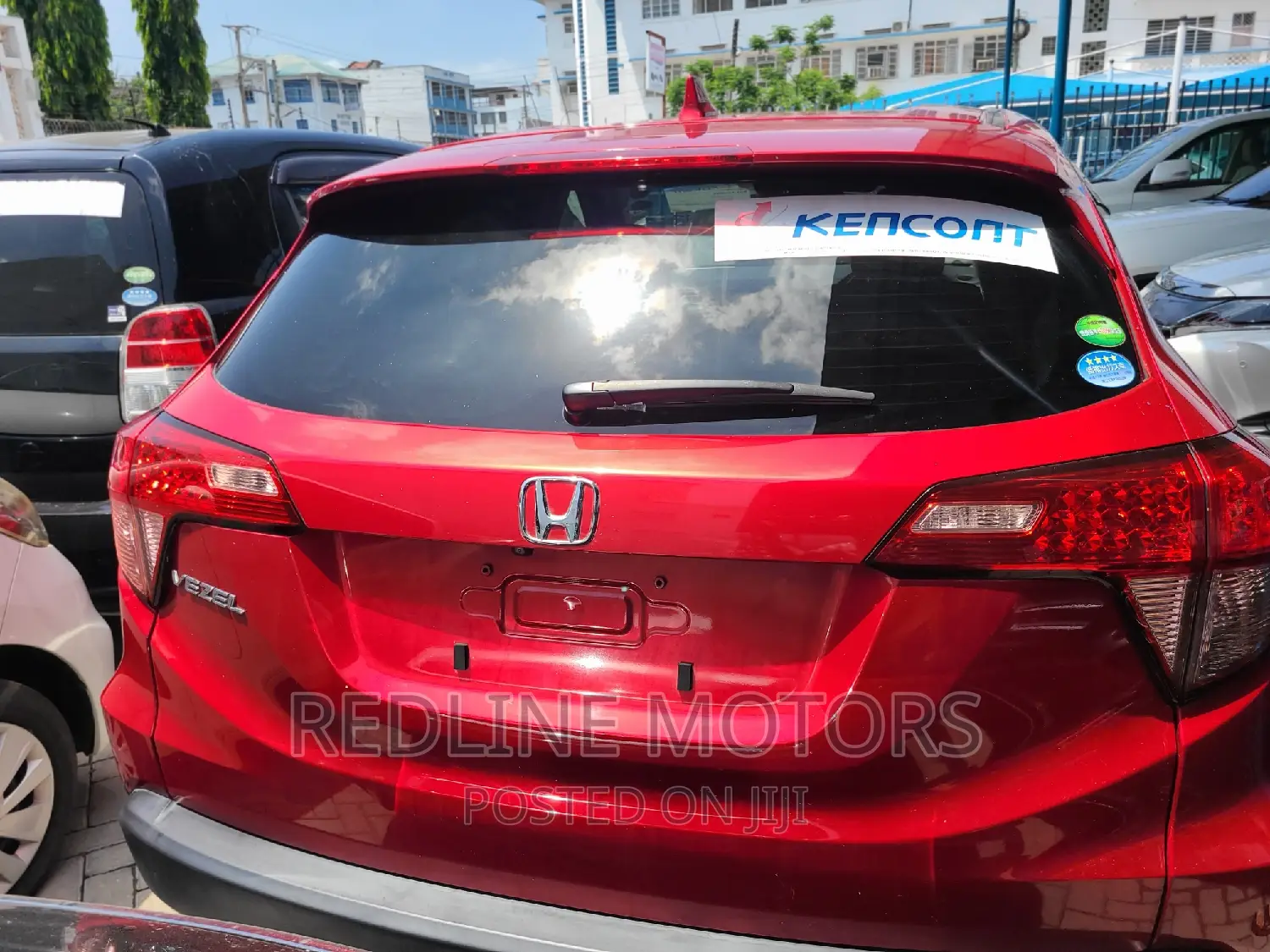 Honda Vezel 1.5 Hybrid 2WD 2018 Red