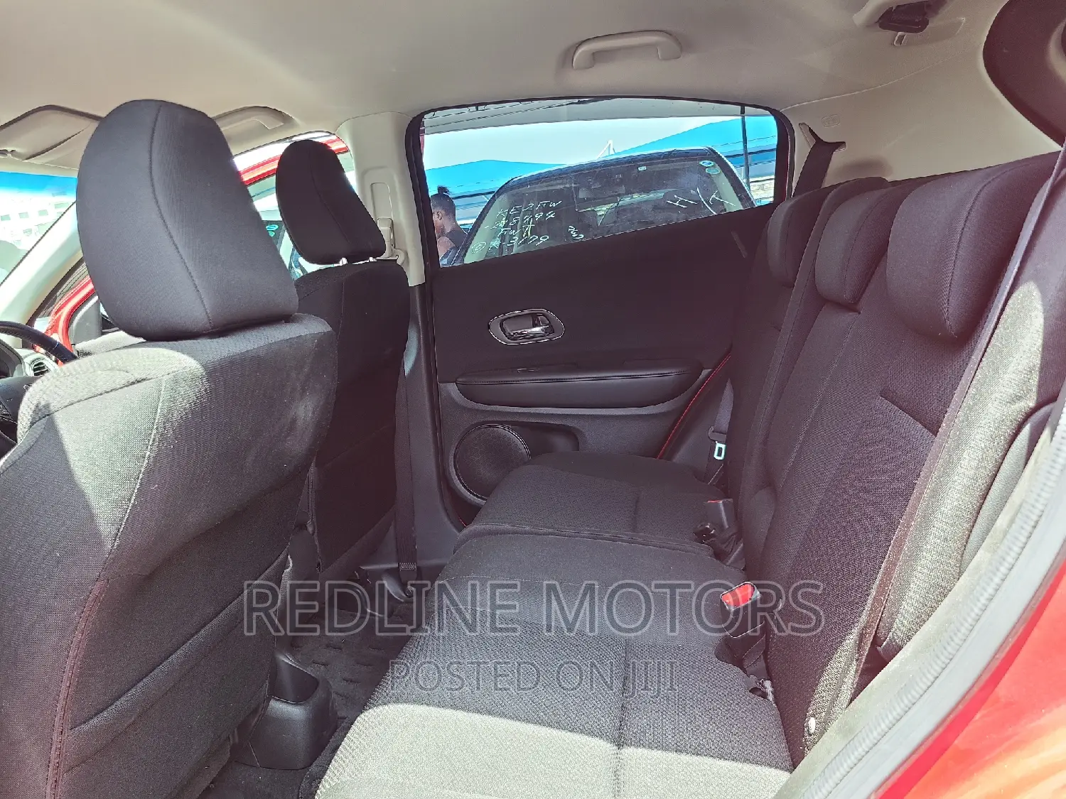 Honda Vezel 1.5 Hybrid 2WD 2018 Red