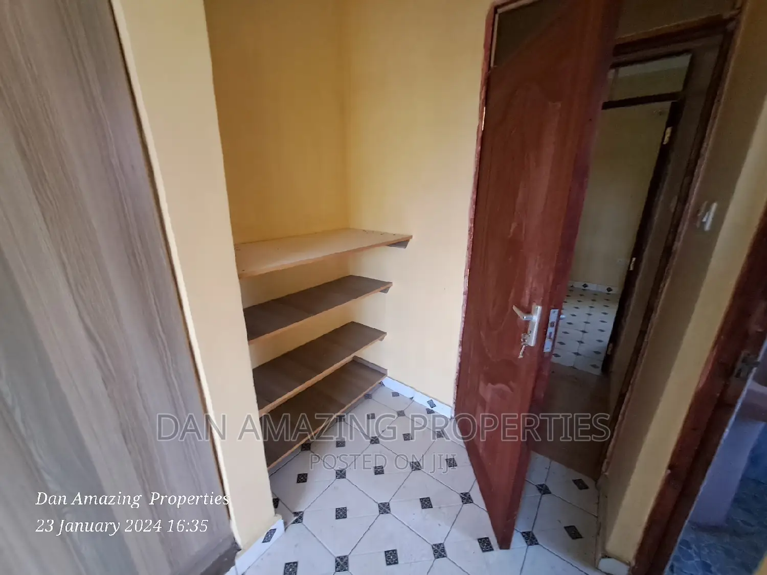 3bdrm Bungalow in Near St Patrick, Kiserian for sale