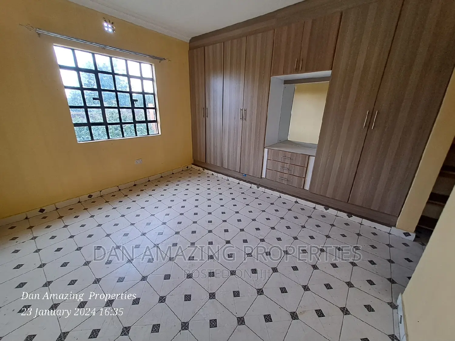 3bdrm Bungalow in Near St Patrick, Kiserian for sale