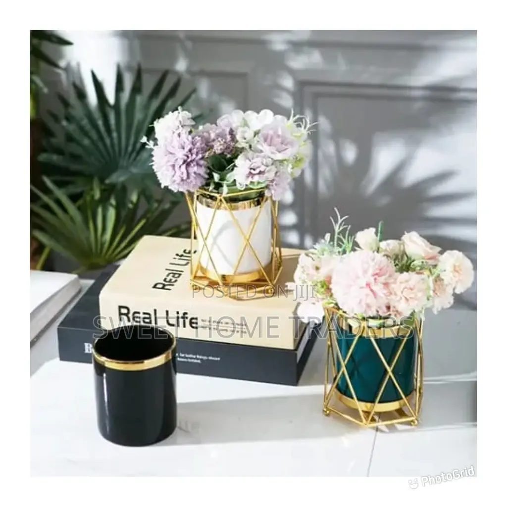 White Succulent Stand Flower Plant Vase With Metal Stand;;