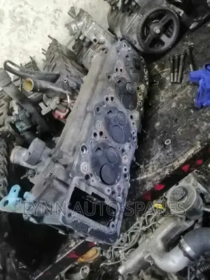 Mitsubishi Pajero 4N40 Engine Complete Headcylinder