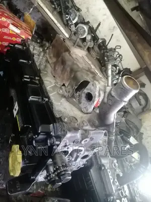 Nissan Navara Yd25 Engine Complete Headcylinder