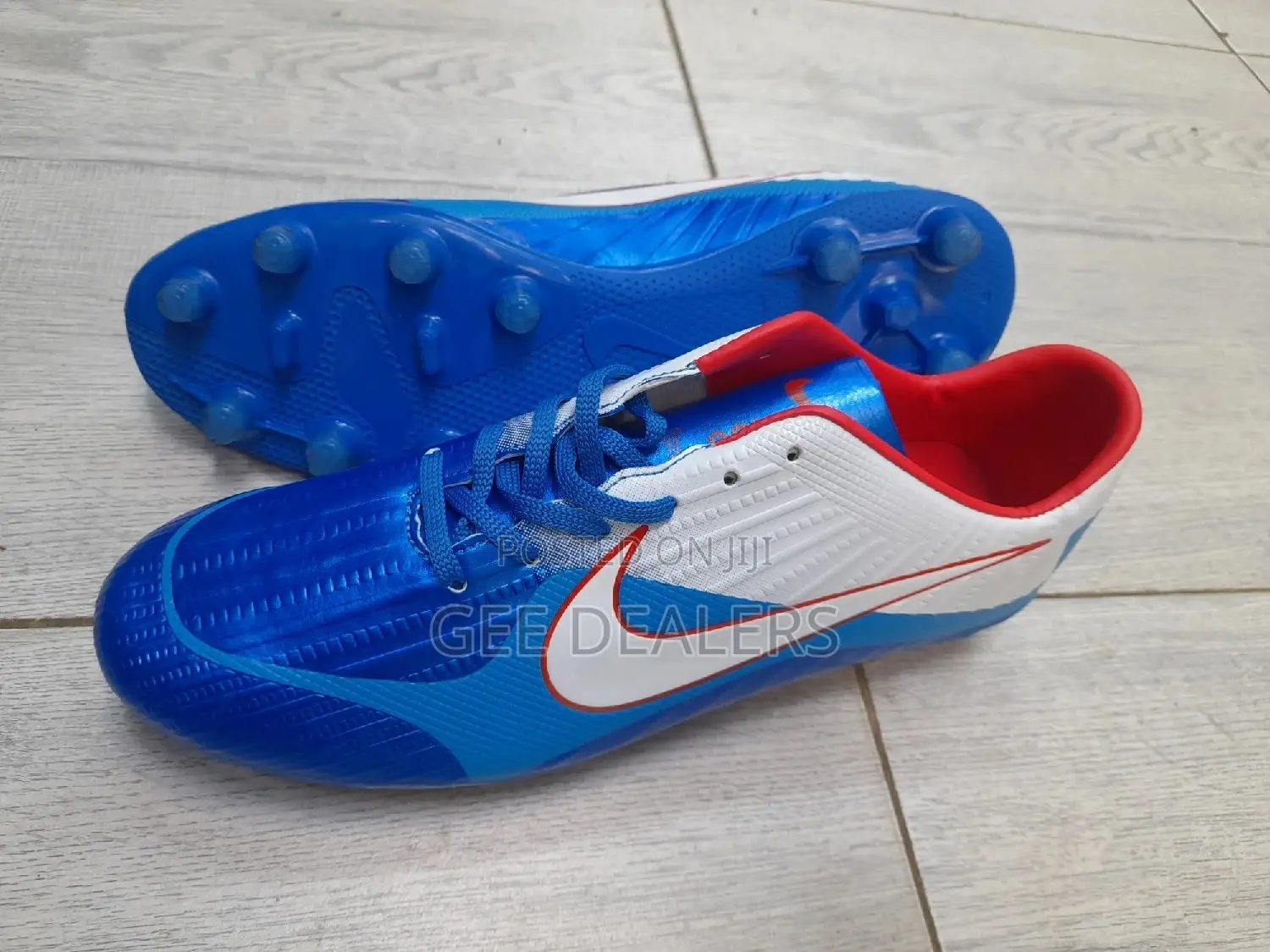 Soccer/Football Boots Size 40-45