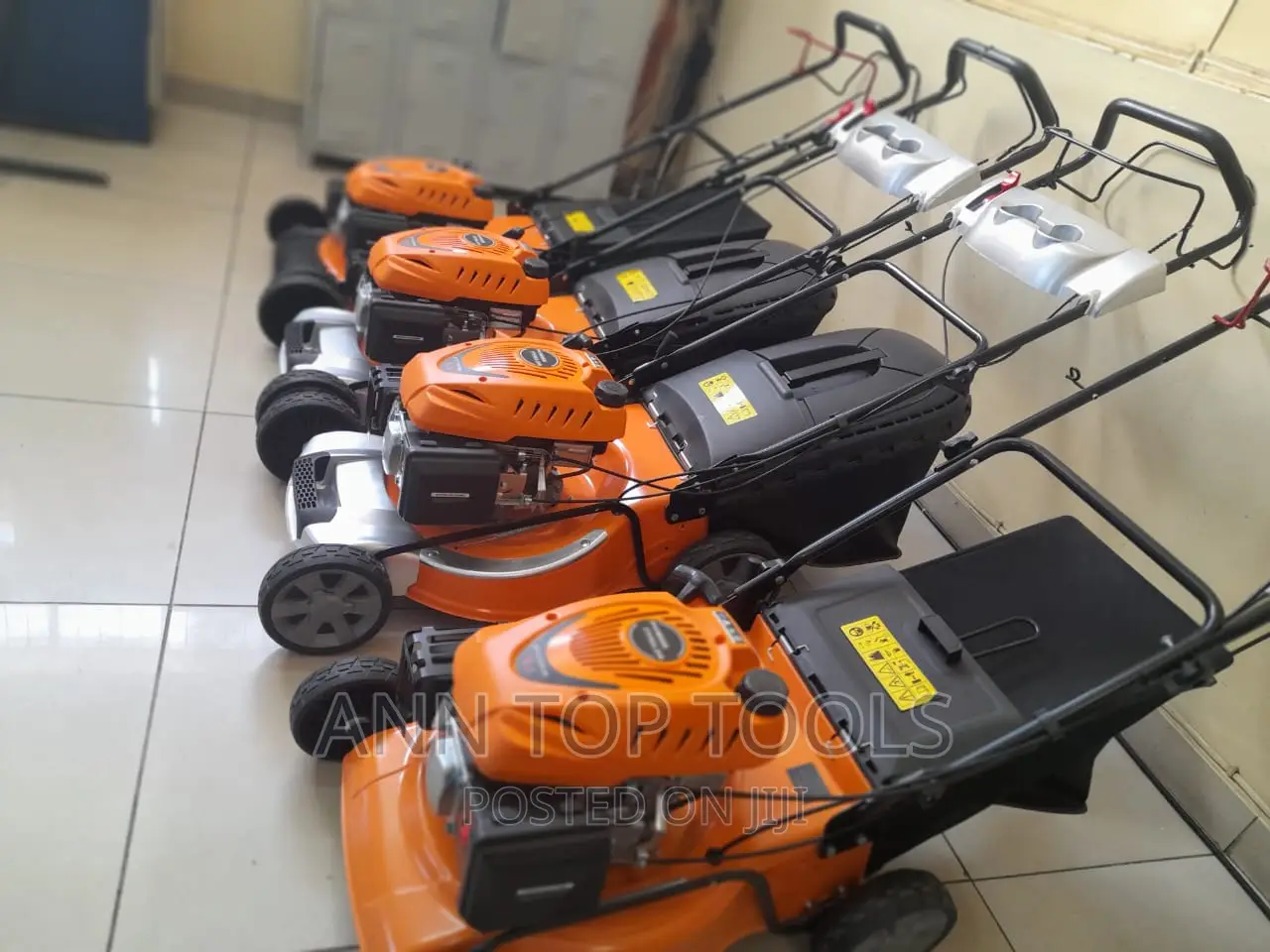 Power Italia Lawnmower