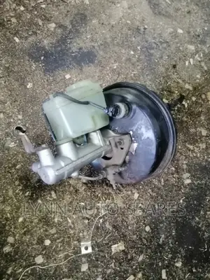 Toyota Land Cruiser Prado 95 Brake Booster