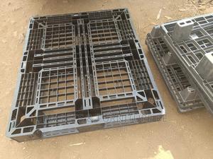 Durable Plastic Cargo Pallet - thumbnail 2