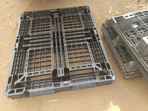 Durable Plastic Cargo Pallet - main view