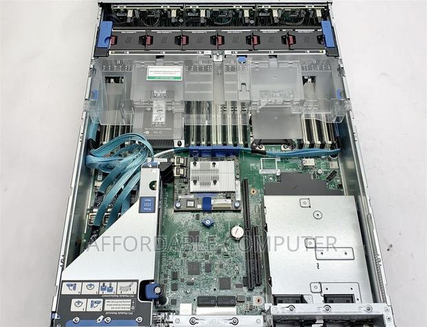 New Server HP ProLiant DL380 Gen10 32GB Intel Xeon HDD+SSD 3T - thumbnail 3