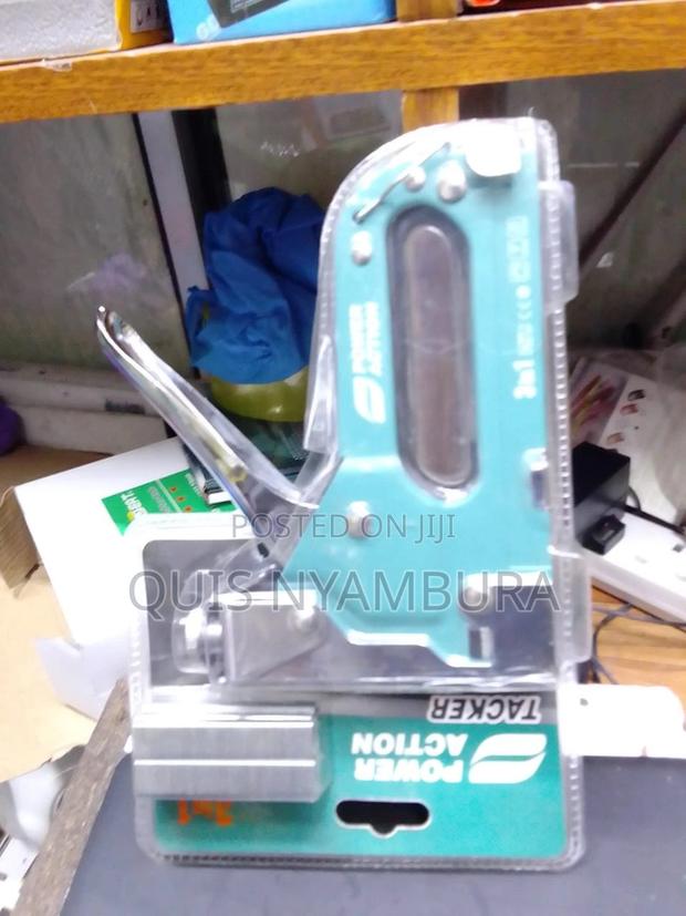 Powerful Staple Gun - thumbnail 4