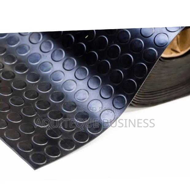 Stud Rubber Mat - main view