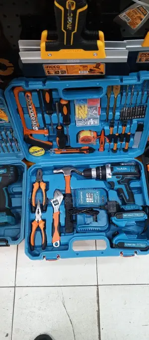 Makita Cordless Drill 21v Set With Accessories