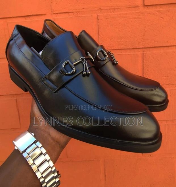 Official Shoes - main view