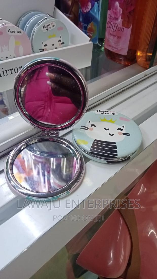 Pocket Mirror - main view