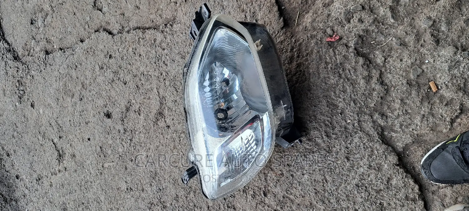 Passo 2016 to 2020 Headlights