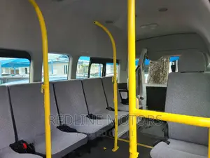 Toyota HiAce 2016
