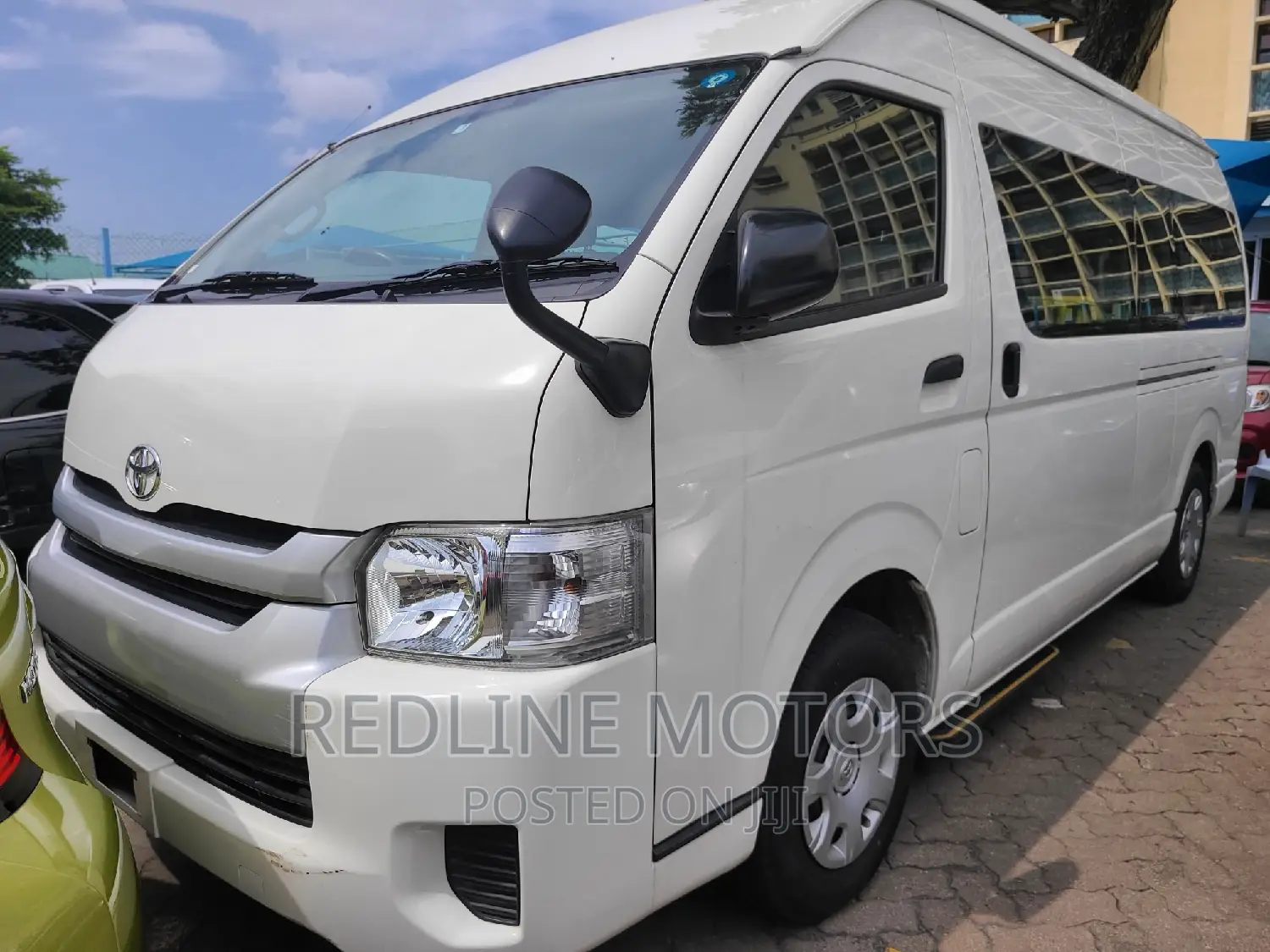 Toyota HiAce 2016