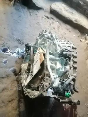 Nissan Bluebird Mr20 2wd Gearbox