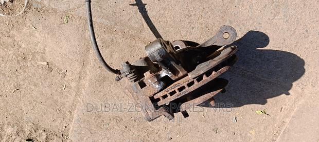 Townace New Model Front Wheel Hubs 2 4-Wheel Drive Available - thumbnail 12