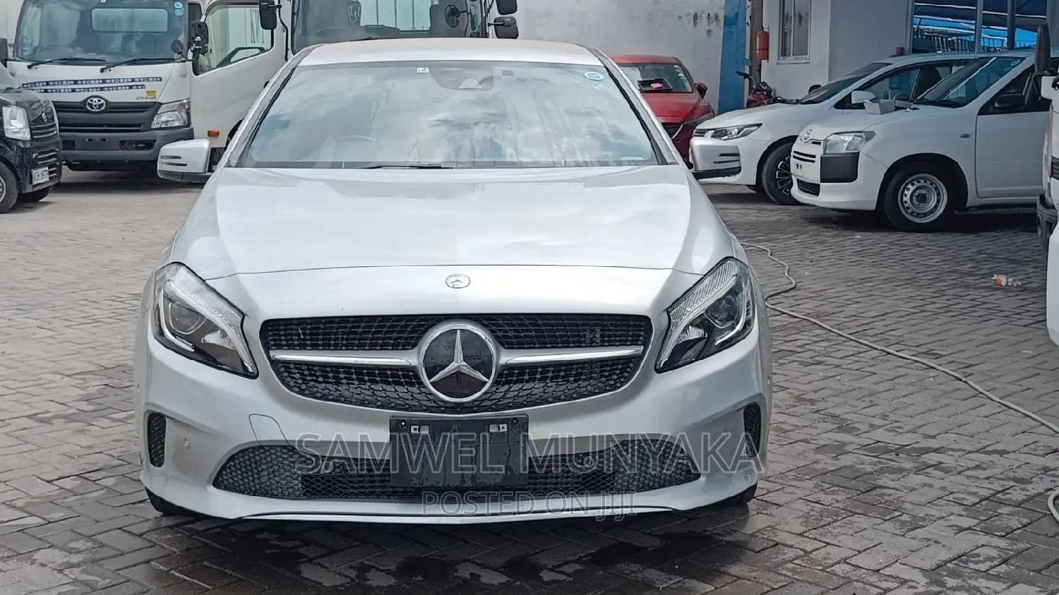 Mercedes-Benz A-Class 2016 Silver