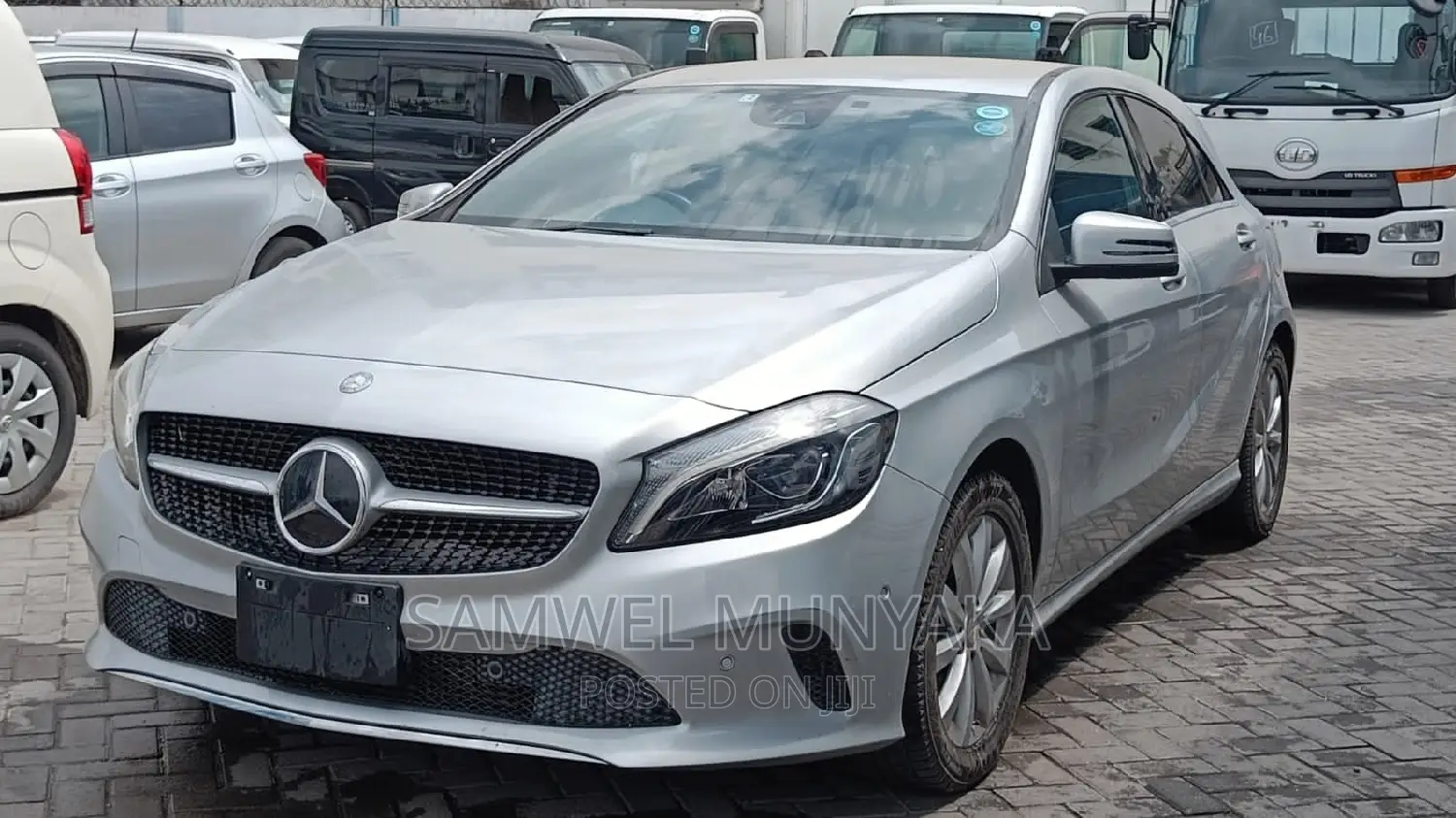 Mercedes-Benz A-Class 2016 Silver