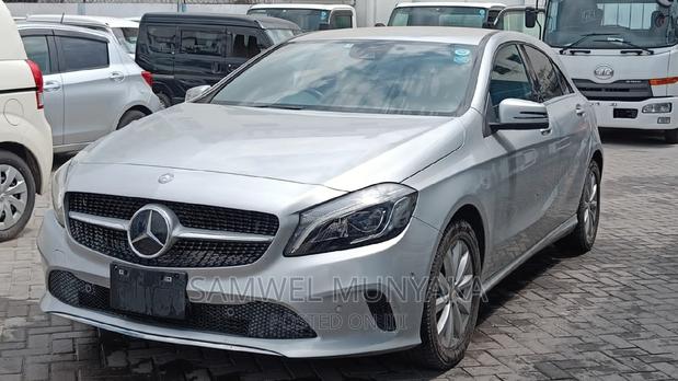 Mercedes-Benz A-Class 2016 Silver